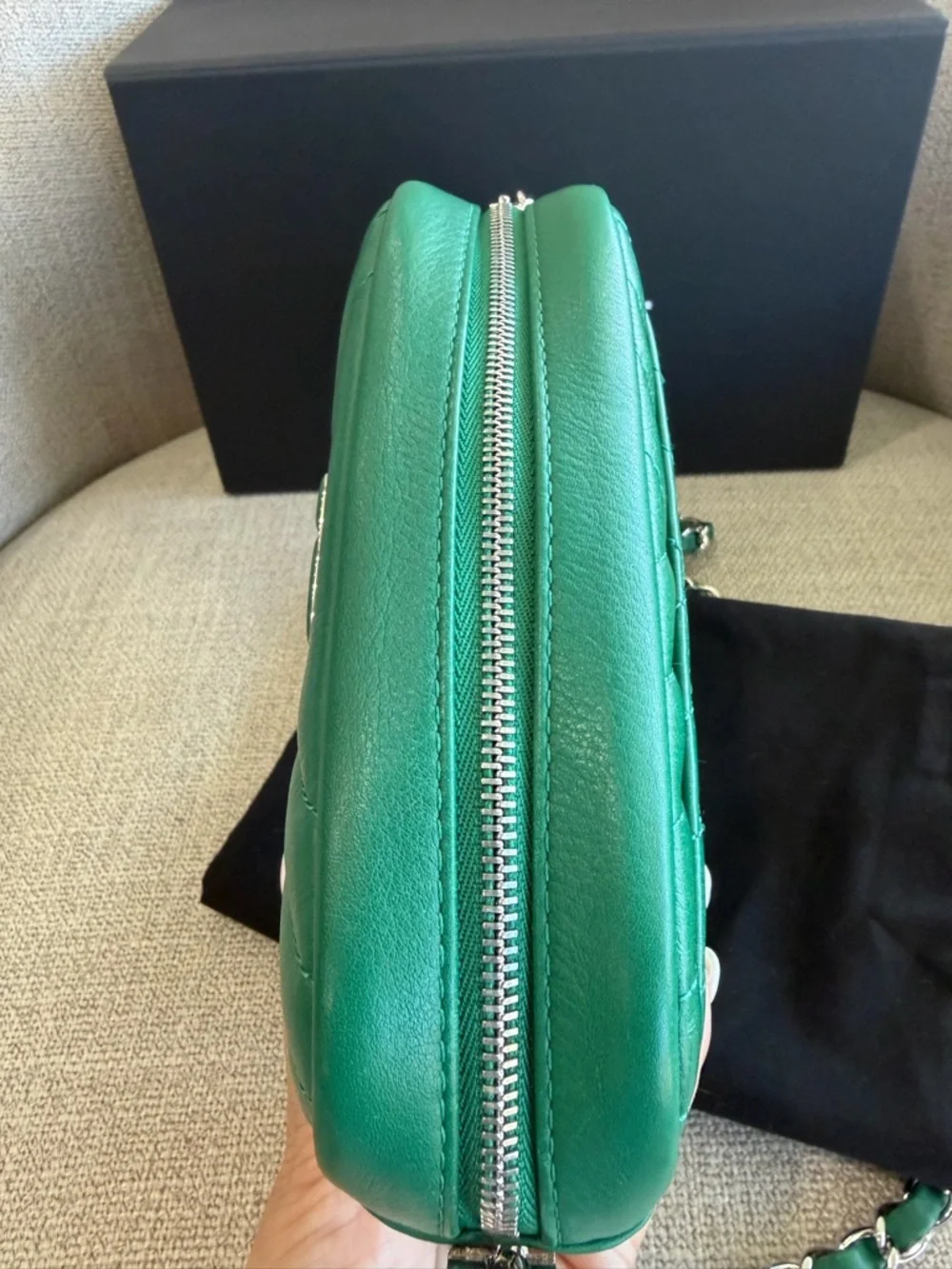 CHANEL Emerald Green Quilted Chevron Leather Crossbody Camera Bag with Tassel - Picture 11 of 15